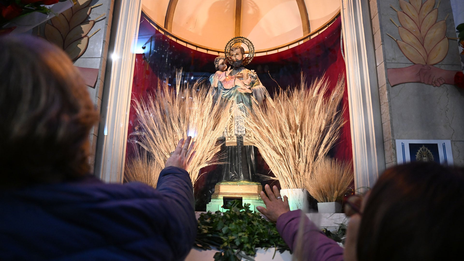 San Cayetano: nació lejos de este suelo y terminó por convertirse en uno de los símbolos religiosos más venerados de la Argentina