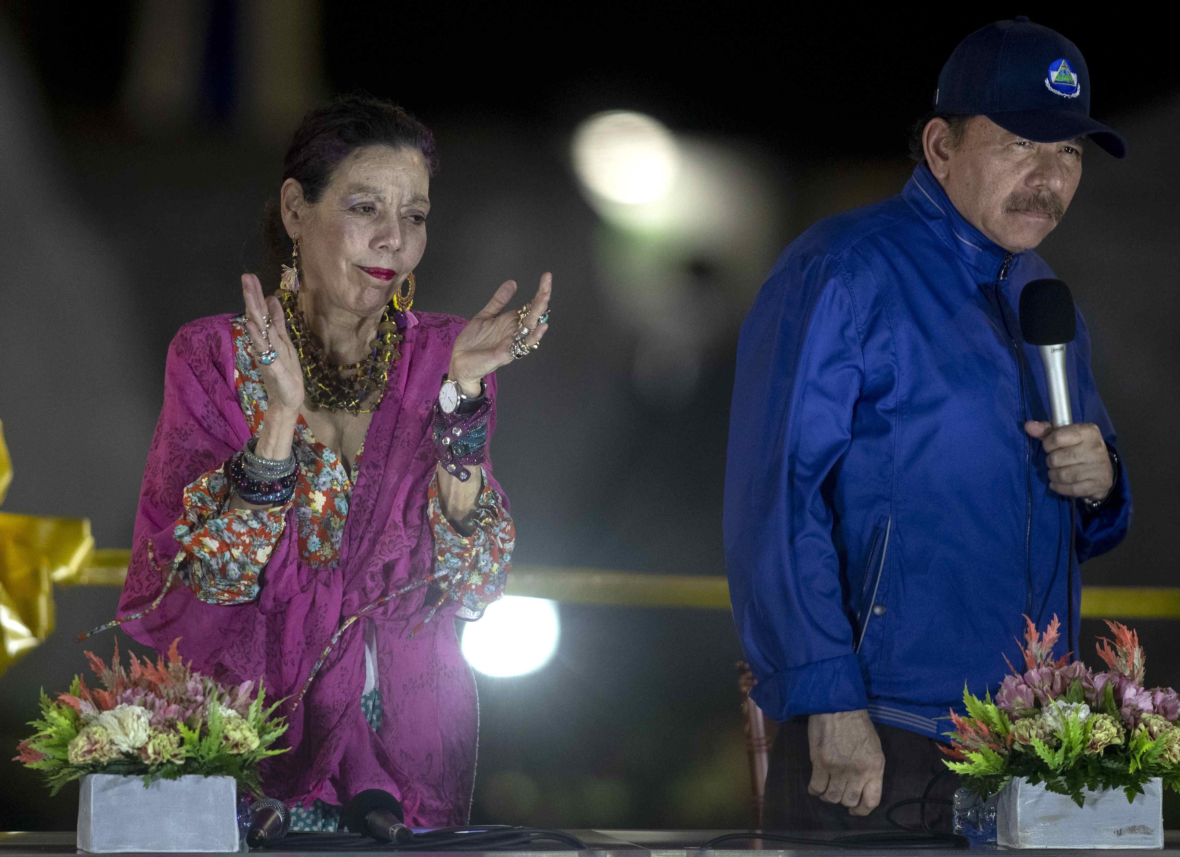 El presidente de Nicaragua, Daniel Ortega, y su esposa y copresidenta Rosario Murillo en una foto de archivo. EFE/Jorge Torres
