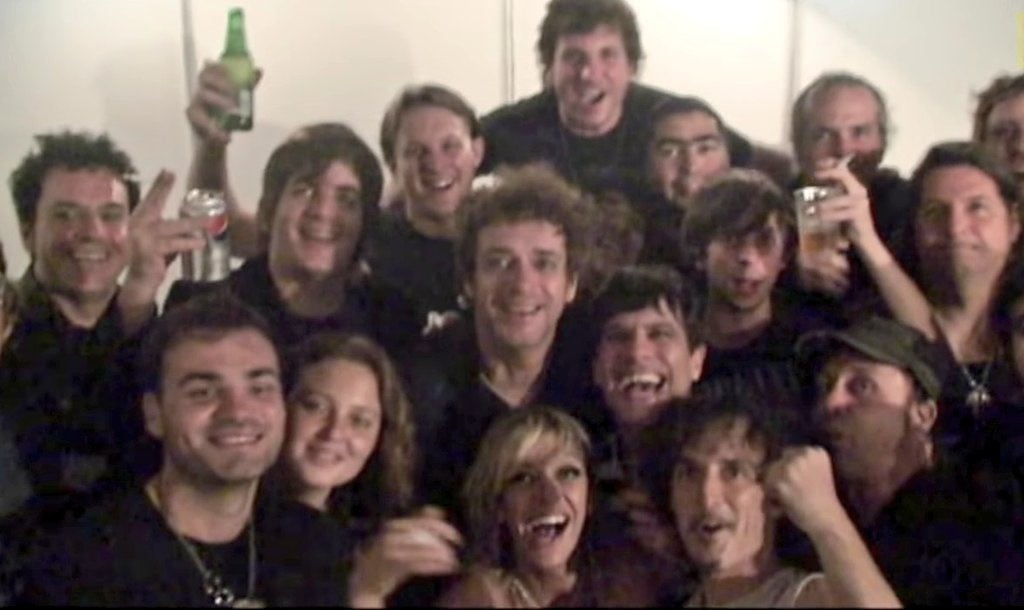 Tras el recital en Caracas, Gustavo Cerati mostró signos de descompensación y fue internado por una isquemia cerebral con infarto extenso en el hemisferio izquierdo