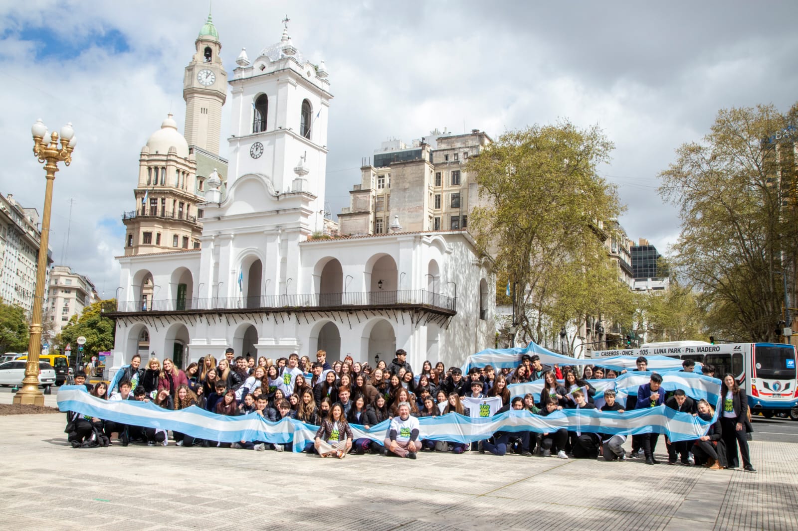 El 29% de los alumnos encuestados afirmó que el consumo de alcohol no se discute con la profundidad necesaria debido a su normalización social