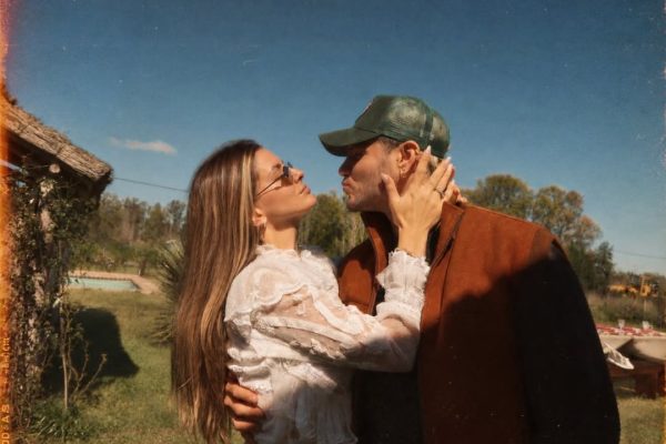 Así fueron los días de la China Suárez con Mauro Icardi: casa de campo, amigos y complicidad