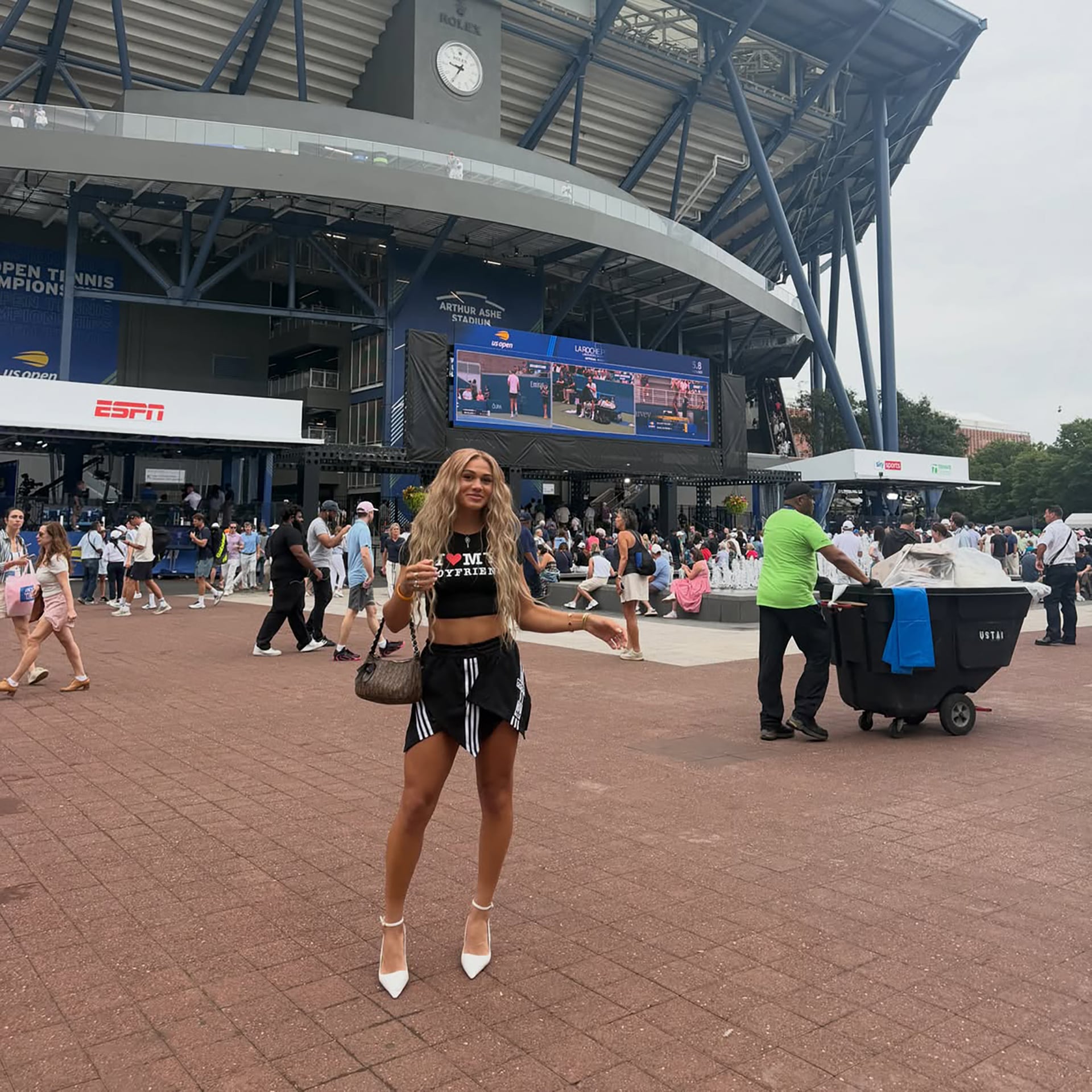 Trinity Rodman apareció en el US Open con una camiseta que decía “Amo a mi novio” para apoyar a Ben Shelton en Nueva York (Instagram @trinity_rodman)