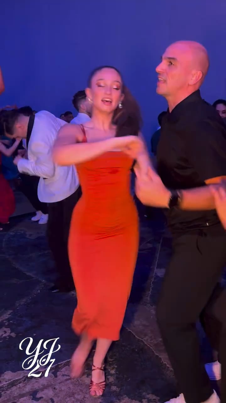 Victoria Cambiasso difundió el video de la coreografía que realizó junto a su padre y se volvió viral