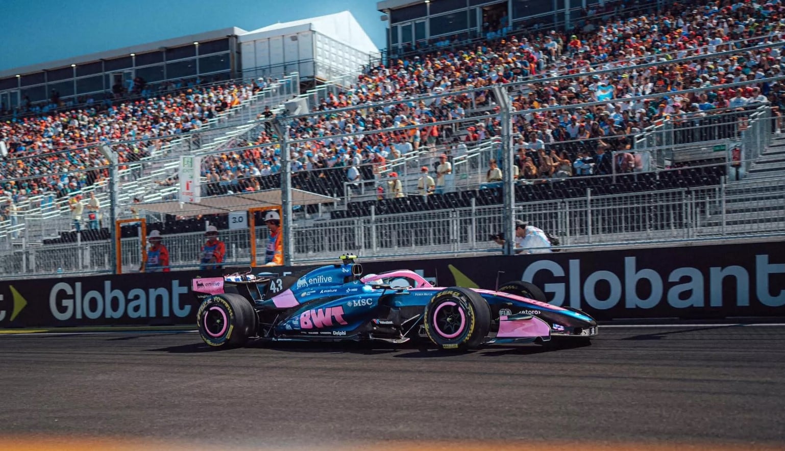 El piloto argentino logró sumar 4 puntos en su debut en Bakú en 2024 a bordo de Williams