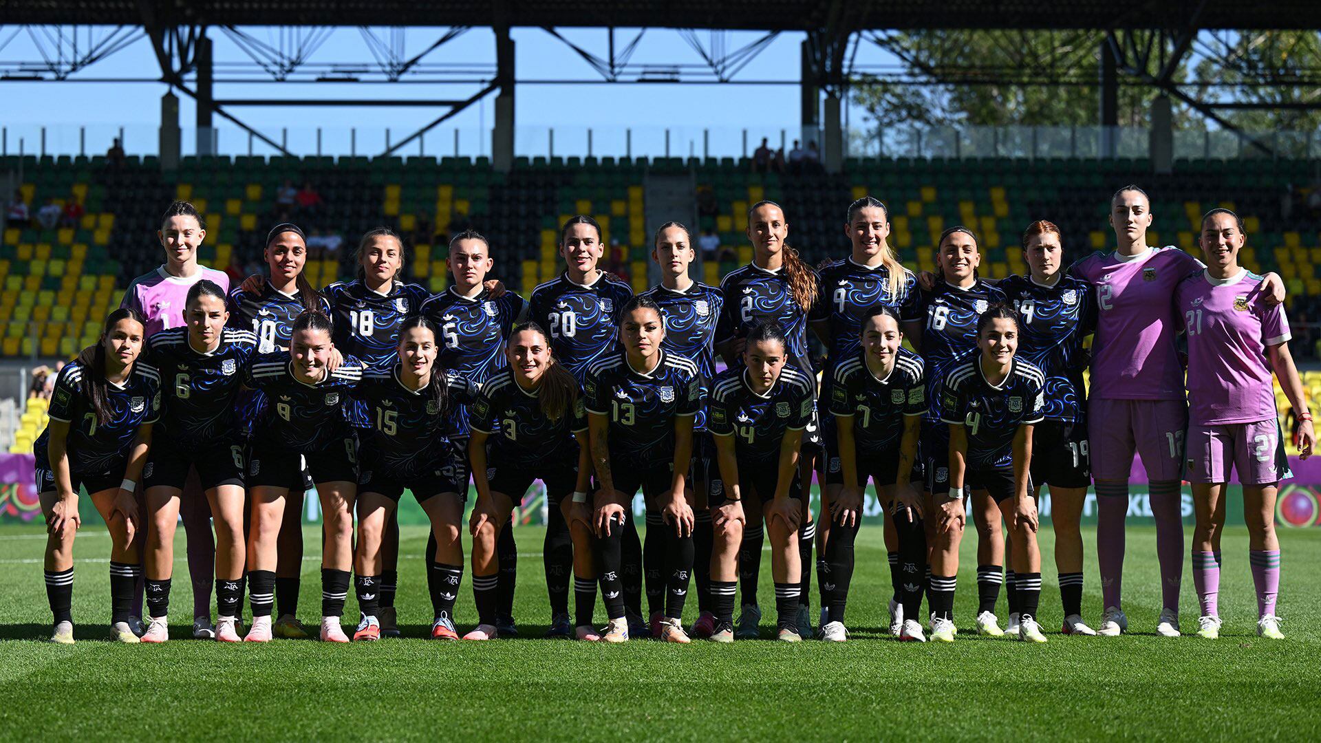 La selección argentina femenina buscará el boleto a la próxima instancia este viernes