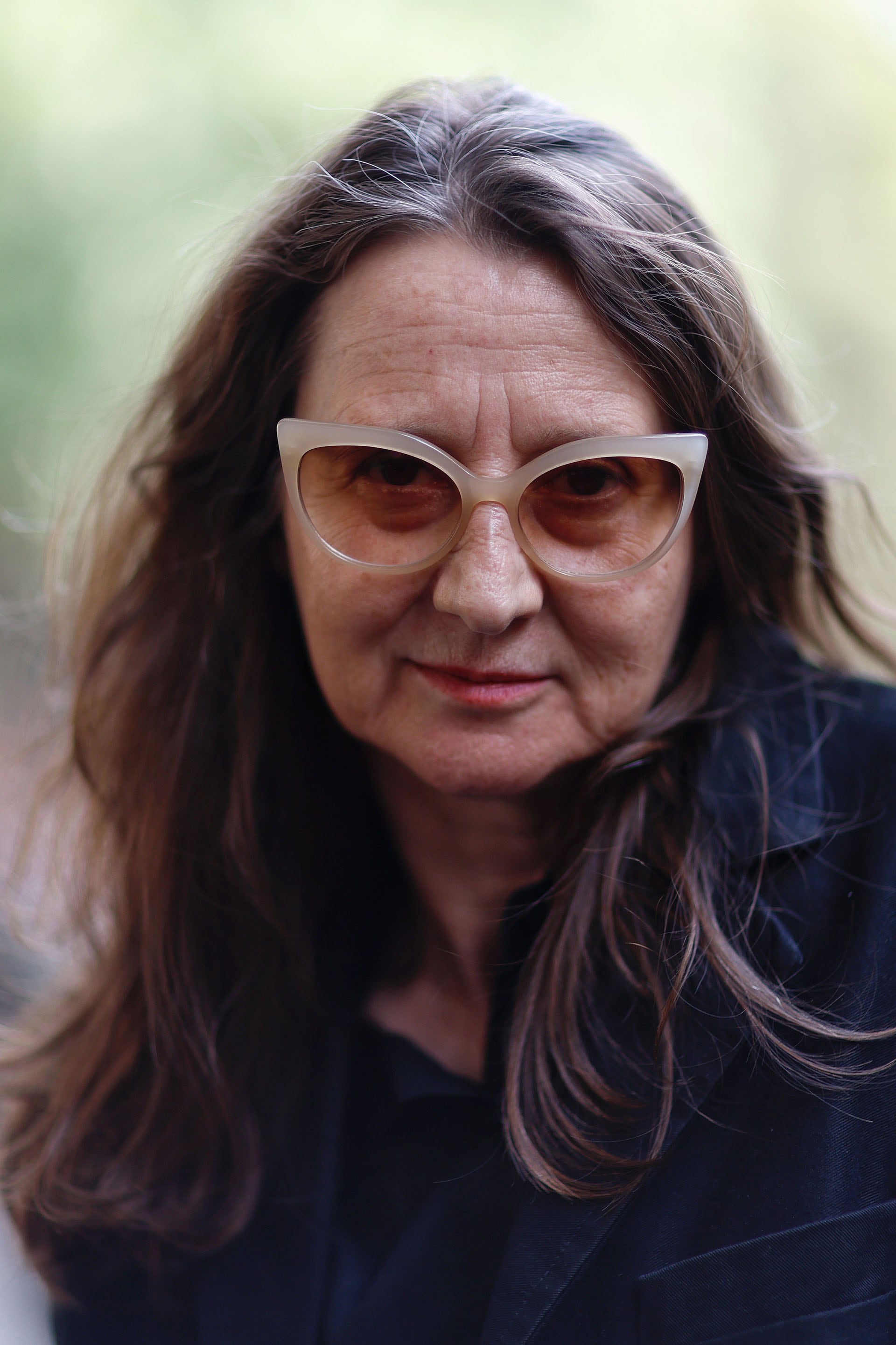 Lucrecia Martel cuestionó la “dictadura de la cintura de avispa” de este tipo de películas. “La cintura, el corset, toda la vuelta que dimos para volver al corset”, lanzó, provocativa 