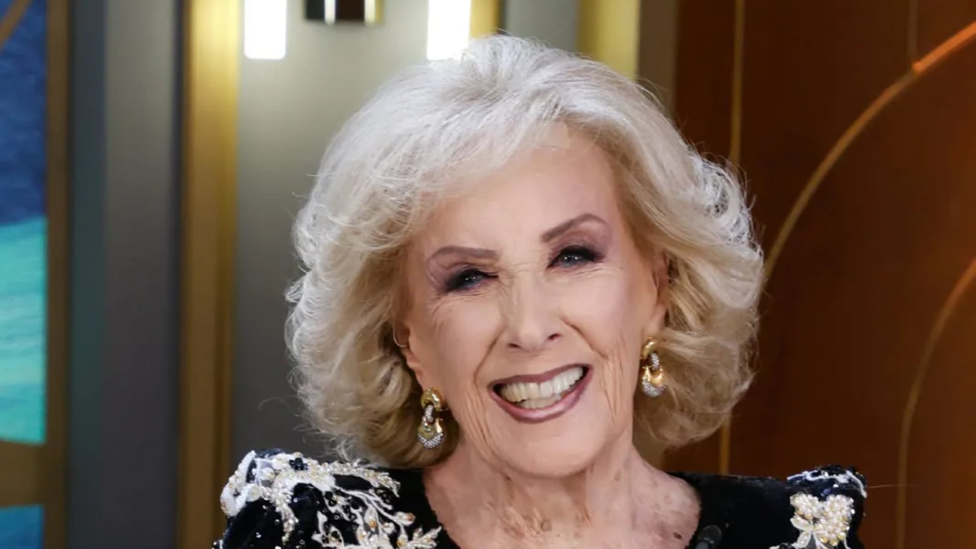 Mirtha Legrand recibió el alta médica tras casi una semana de internación en el Sanatorio Mater Dei por un cuadro de bronquitis
