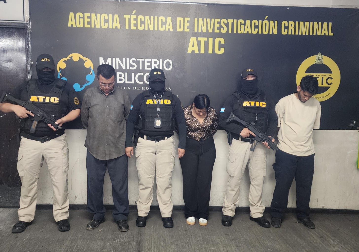 La víctima perdió L586.579 (US$21.803) mediante transferencias que no había autorizado. (FOTO: Ministerio Público)