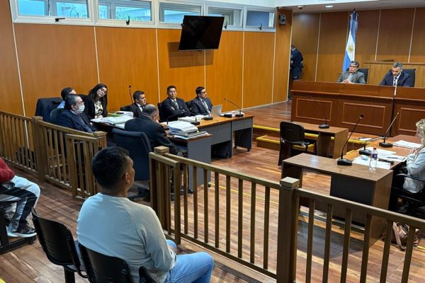Pidieron llevar a juicio a los policías vinculados al crimen de las turistas francesas por presuntos apremios ilegales