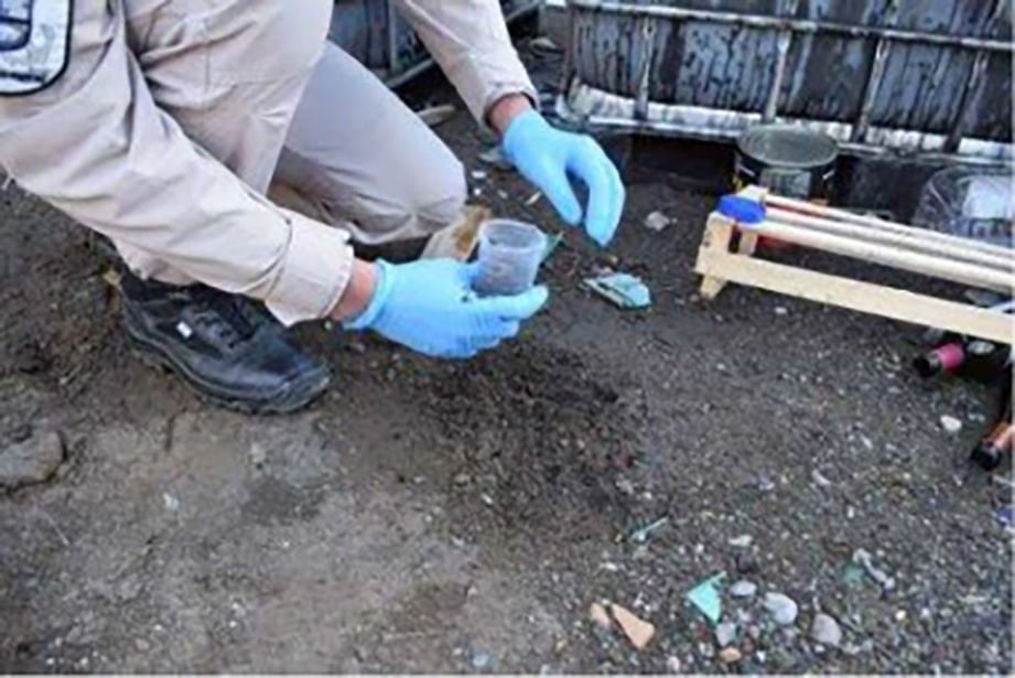 Personal de la Prefectura Naval Argentina inspeccionó el predio del CARRI y tomó muestras del suelo