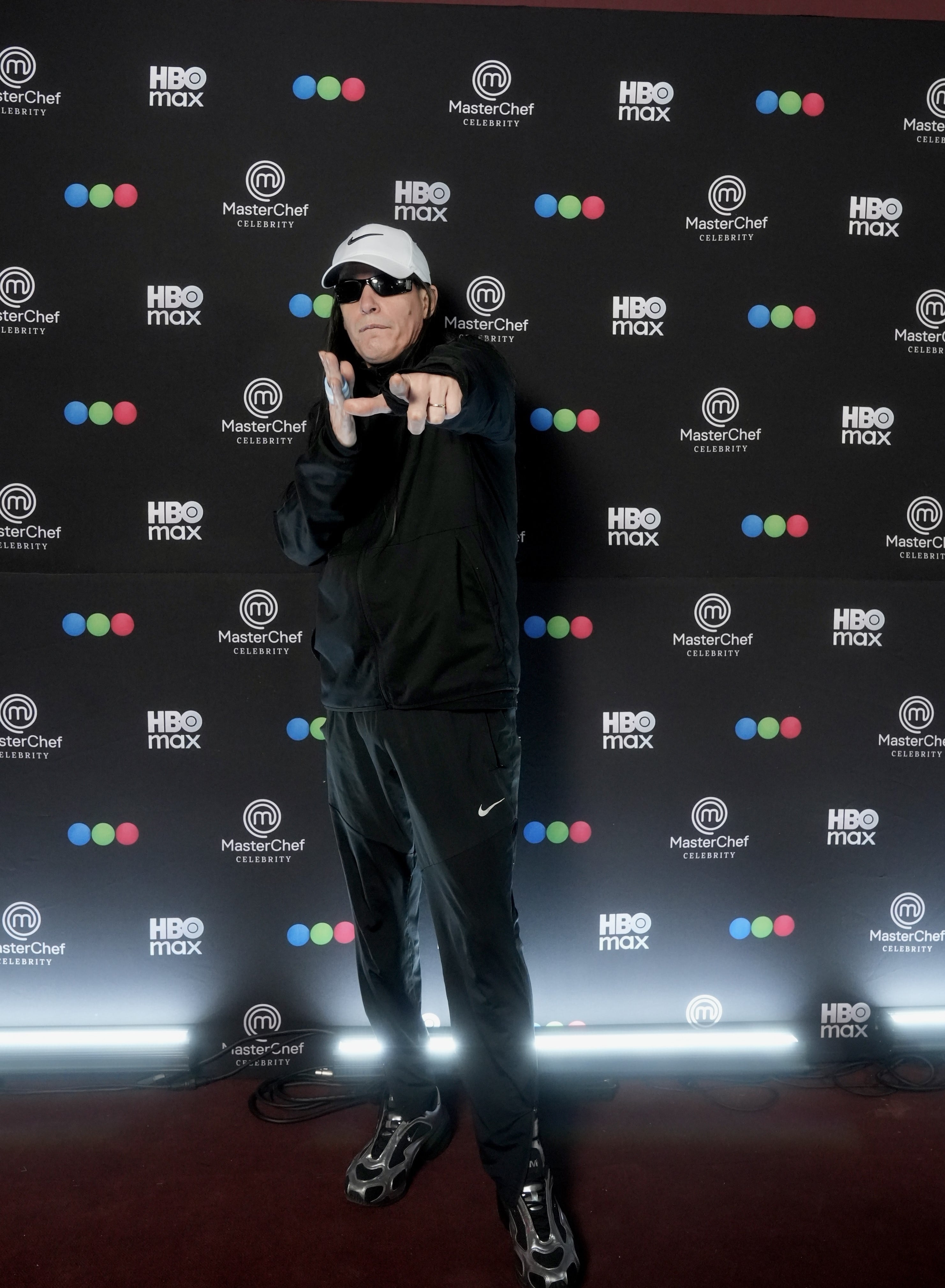 Hernán Coronel, el líder de Mala Fama, dejará el micrófono de lado por un rato y lo cambiara por le delantal más famoso