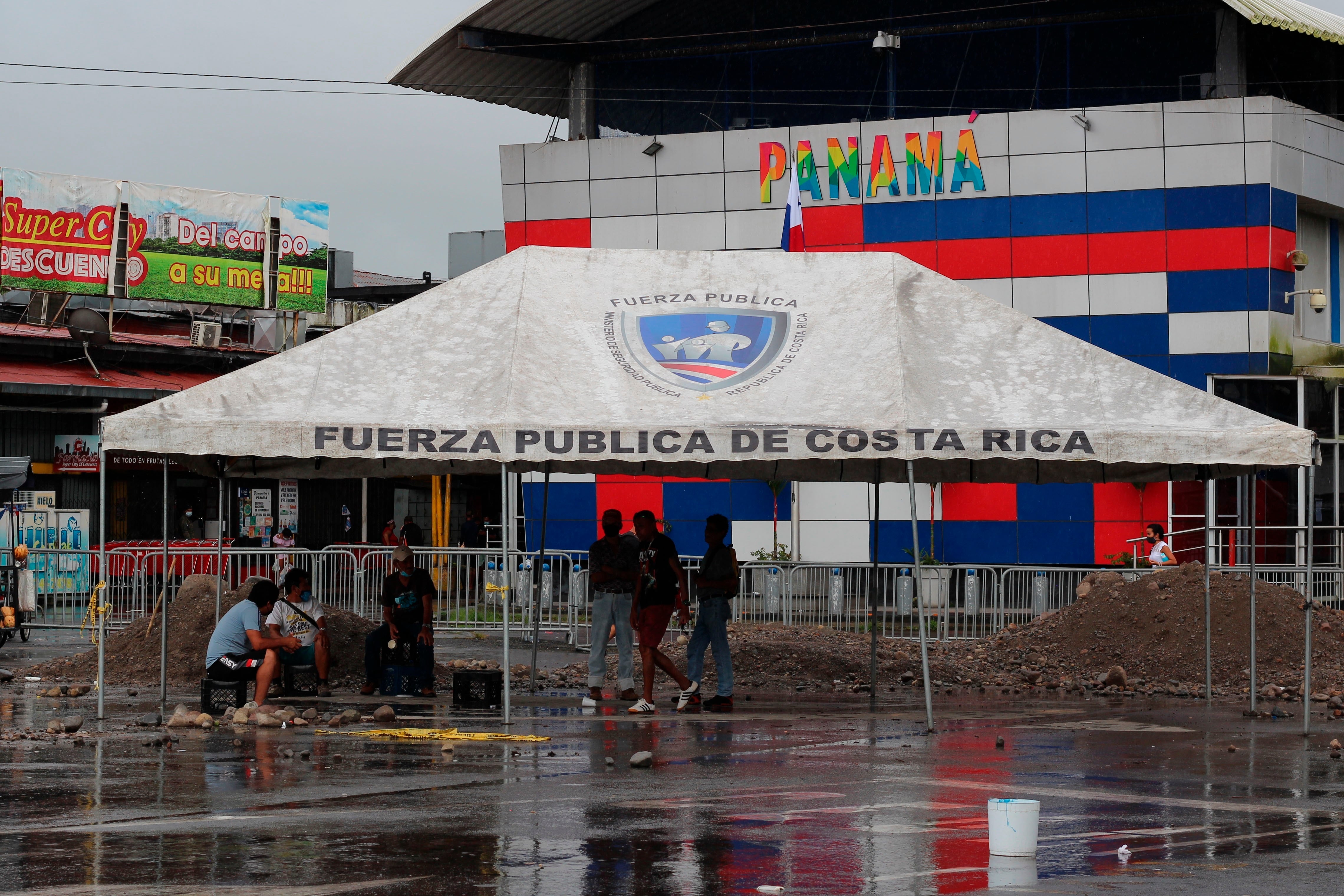 Paso Canoas funciona como el principal punto de entrada desde Costa Rica para los migrantes que se desplazan hacia Sudamérica. EFE/Marcelino Rosario/Archivo