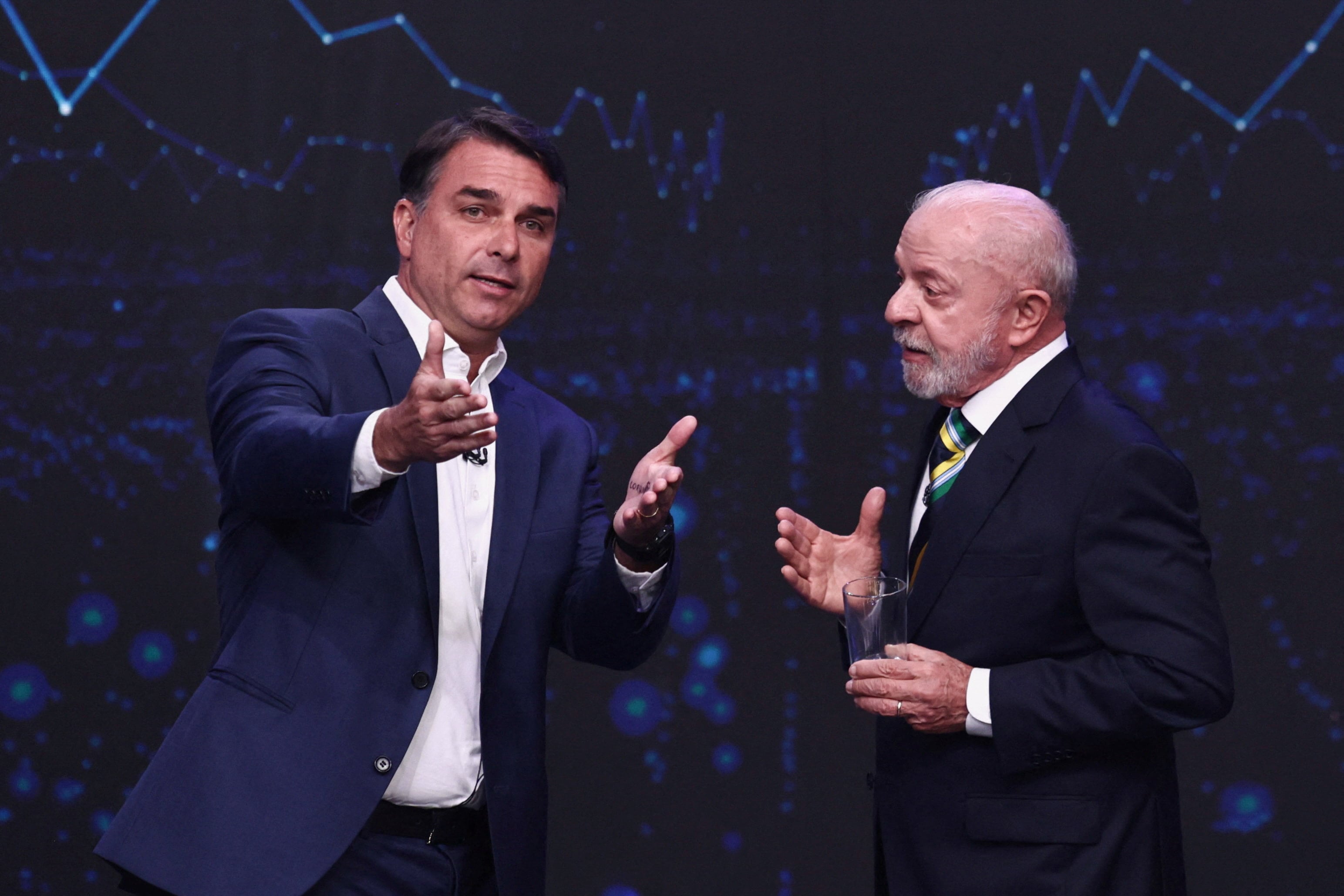 Lula y Bolsonaro buscan anular sus candidaturas en Brasil por presuntas irregularidades en redes sociales a días del balotaje (REUTERS)
