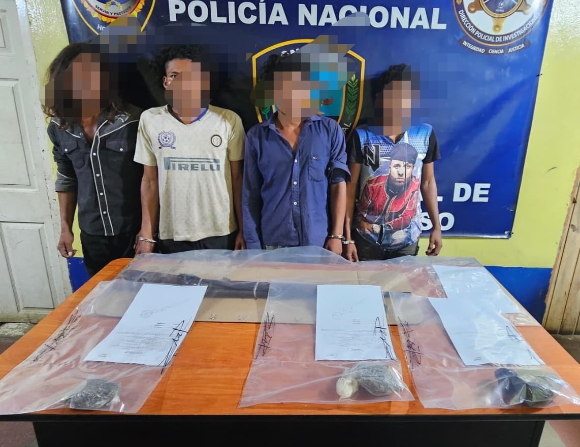 Capturan a cuatro nicaragüenses por presunto tráfico de drogas y portación ilegal de armas en Trojes