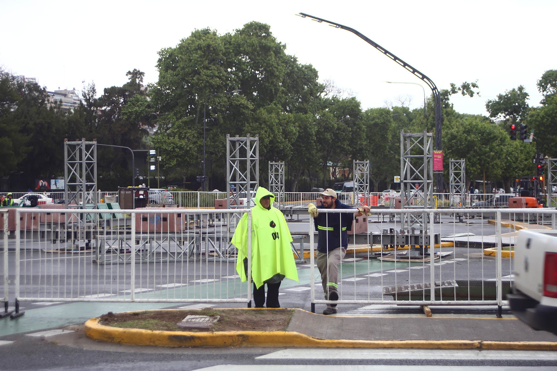 El Gobierno porteño comenzó con el armado de estructuras este sábado