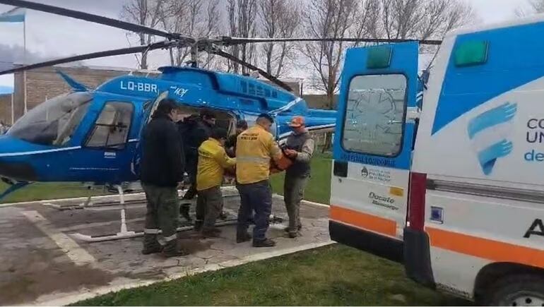 Cruzaron desde Chile a Neuquén, perdieron el contacto y los rescataron tras quedarse varados en la ruta 23