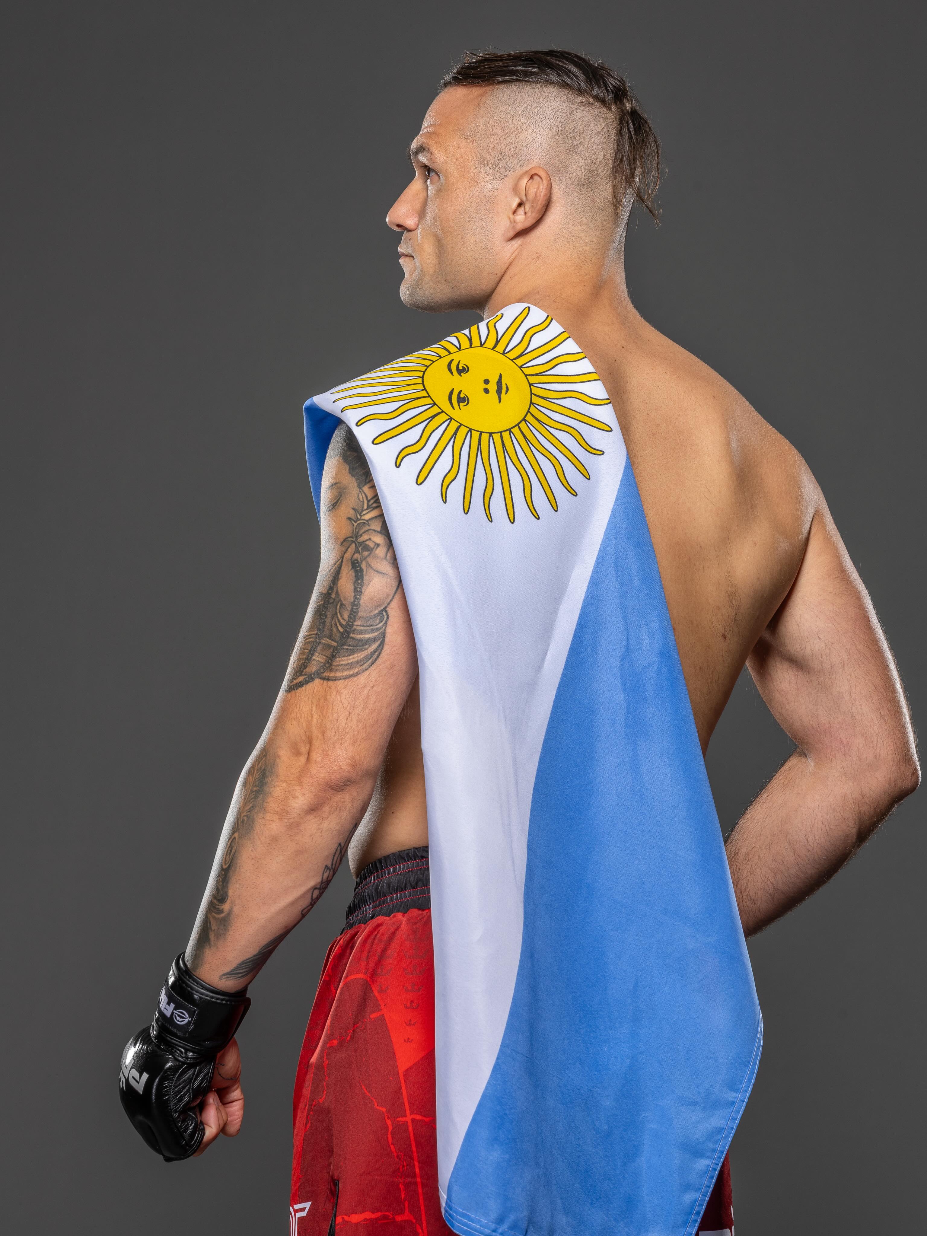 Emiliano Sordi obtuvo el cinturón en la división semipesada de la PFL en 2019 (@emiliano.sordi)