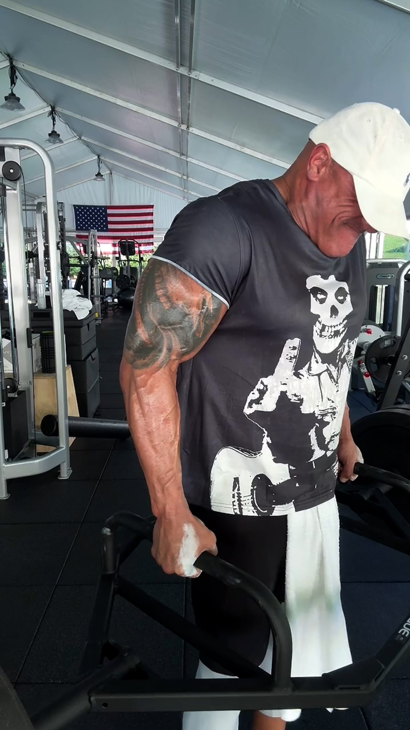 El licuado de Dwayne Johnson combina arroz, arándanos y 70 gramos de proteína para después de entrenar