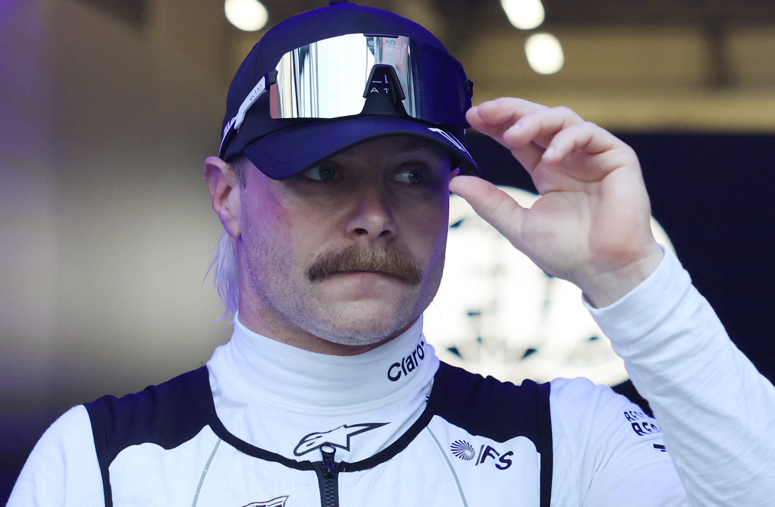 Valtteri Bottas penó por la falla en el software (REUTERS/Jakub Porzycki)