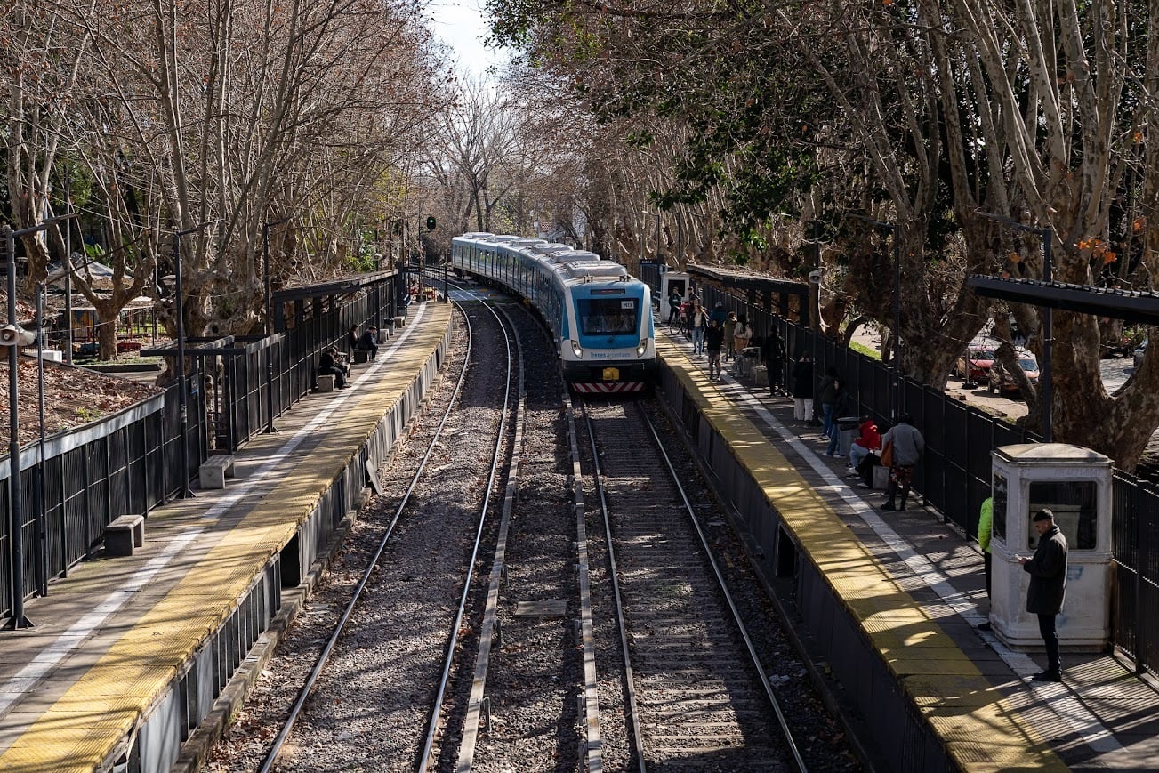 La intervención en Haedo concluye el ciclo de actualización de las tres mesas de señales previstas para la línea, tras los trabajos en Castelar y Moreno