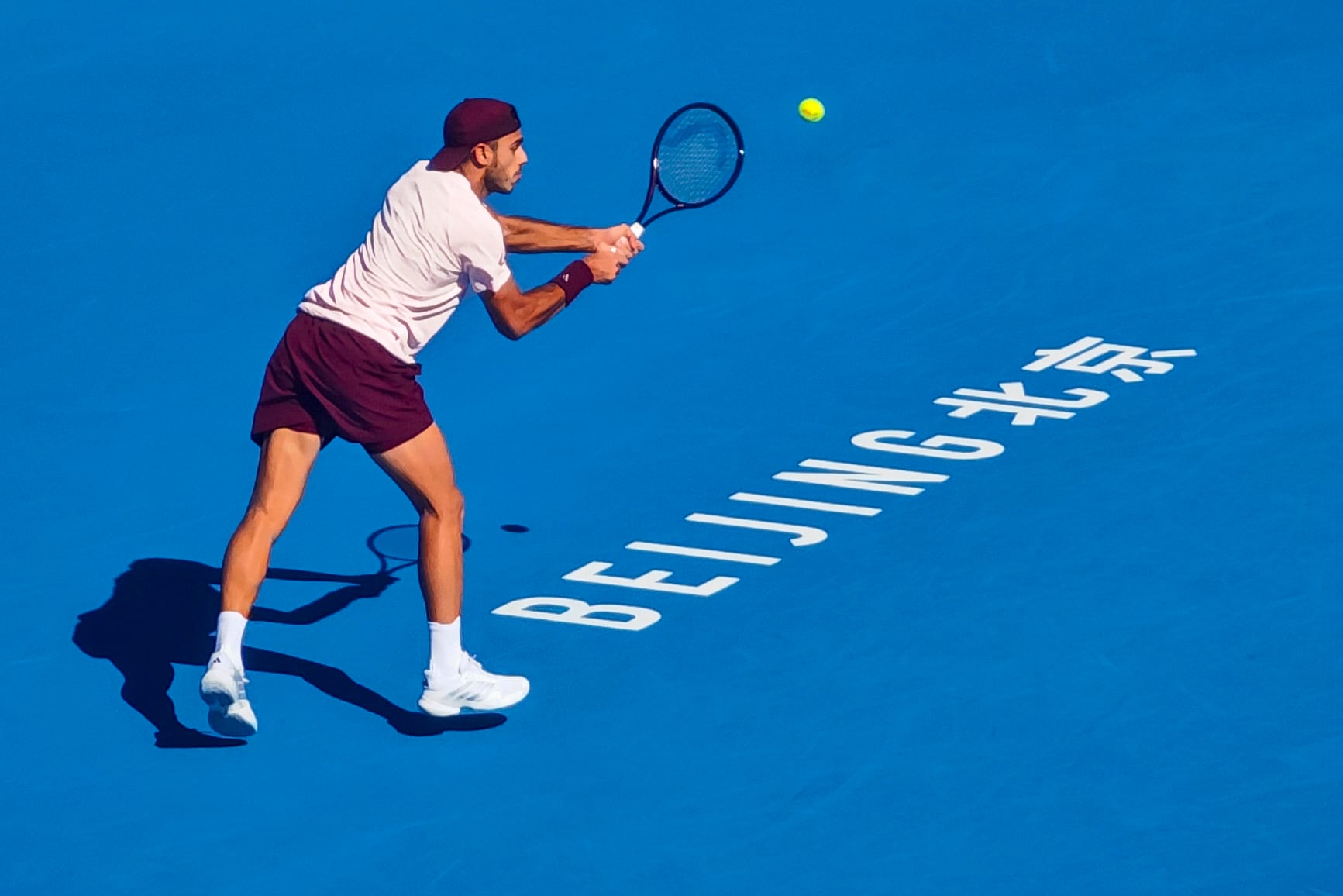 Francisco Cerúndolo se presenta en la tercera ronda del Masters 1000 de Shangai (Crédito: EFE/Guillermo Benavides) 