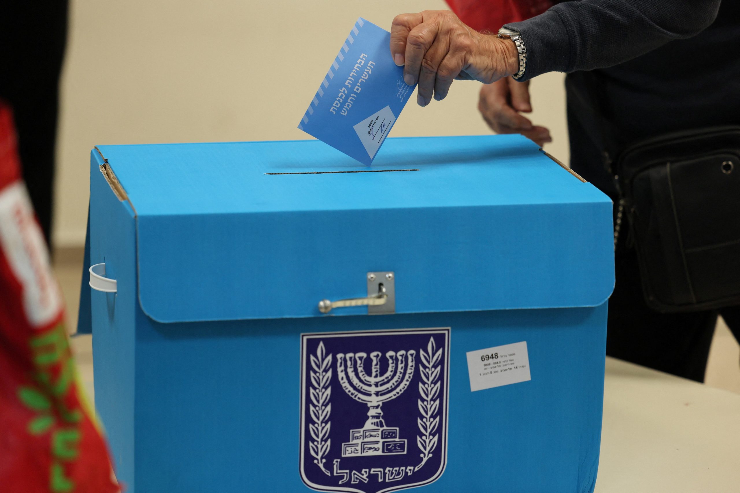 EN VIVO: Abrieron los comicios en Israel en unas elecciones parlamentarias reñidas que definirán el futuro político del país