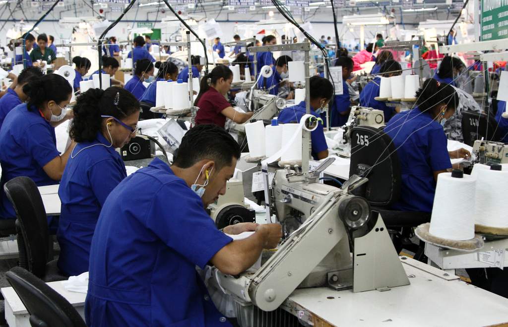 Honduras enfrenta desafíos clave para atraer inversiones, advierte director del BCIE