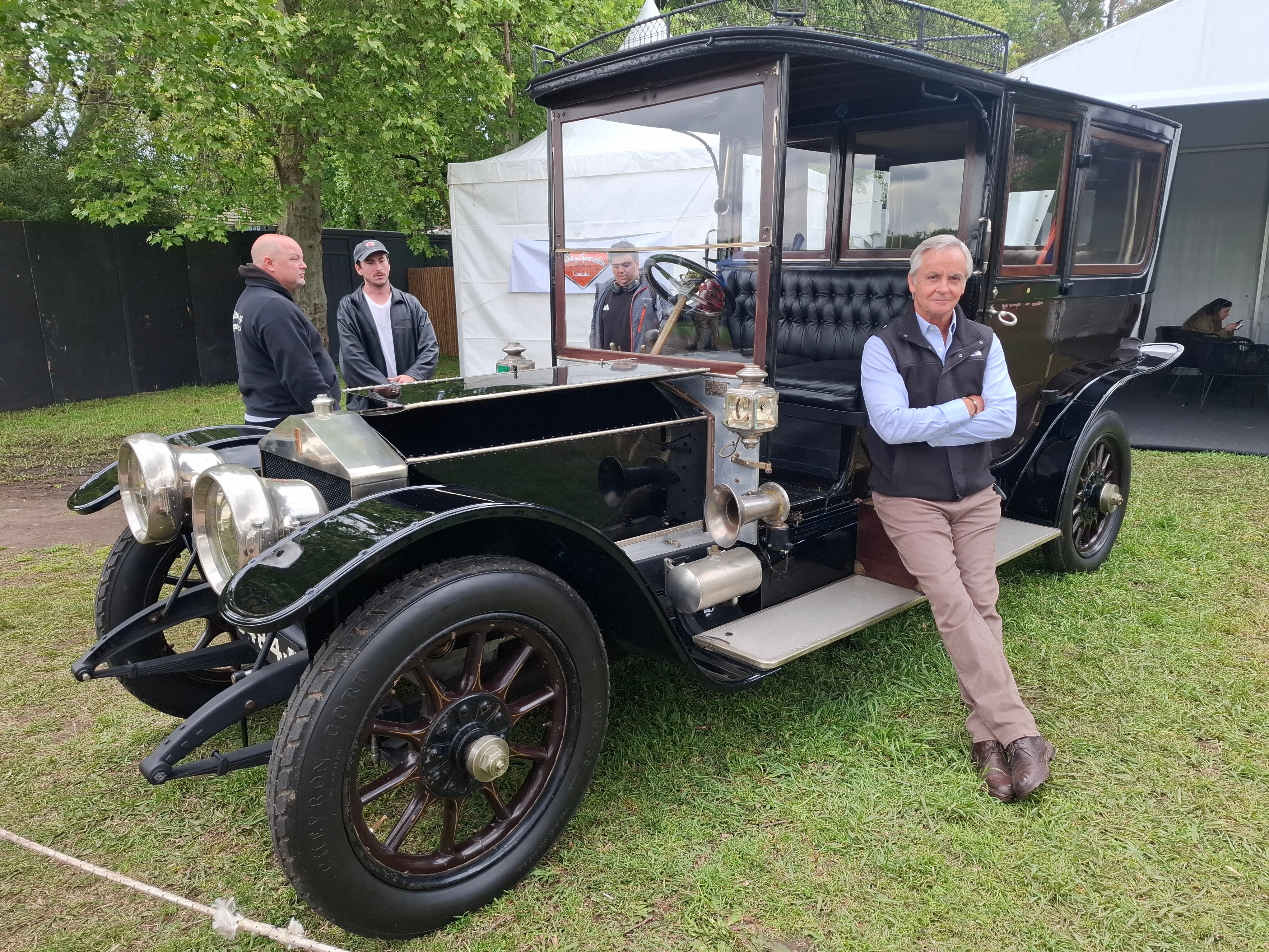 Federico Pereyra Iraola con el Rolls Royce Silver Ghost by Rotschild & Fils 1910 que se salvó del Titanic