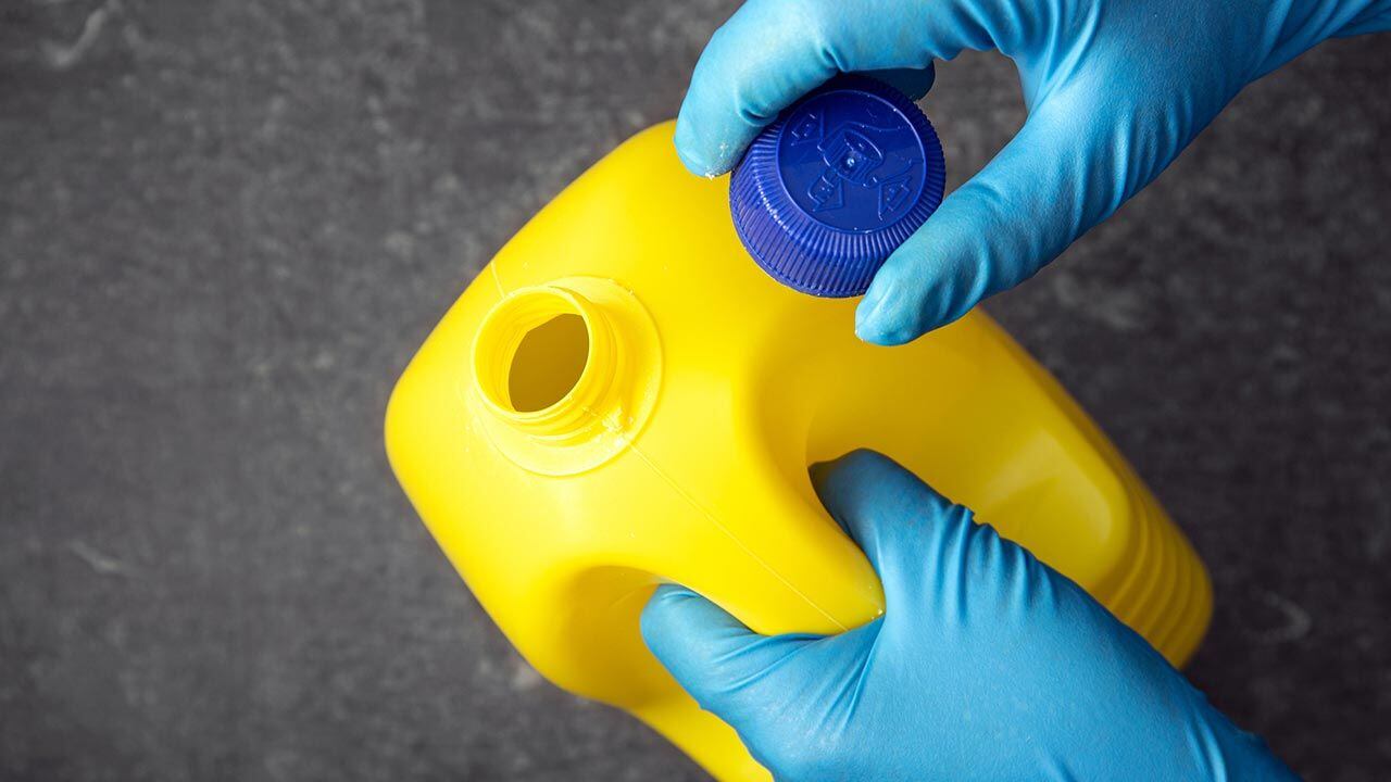 La ANMAT retiró del mercado una lavandina por carecer de registro sanitario