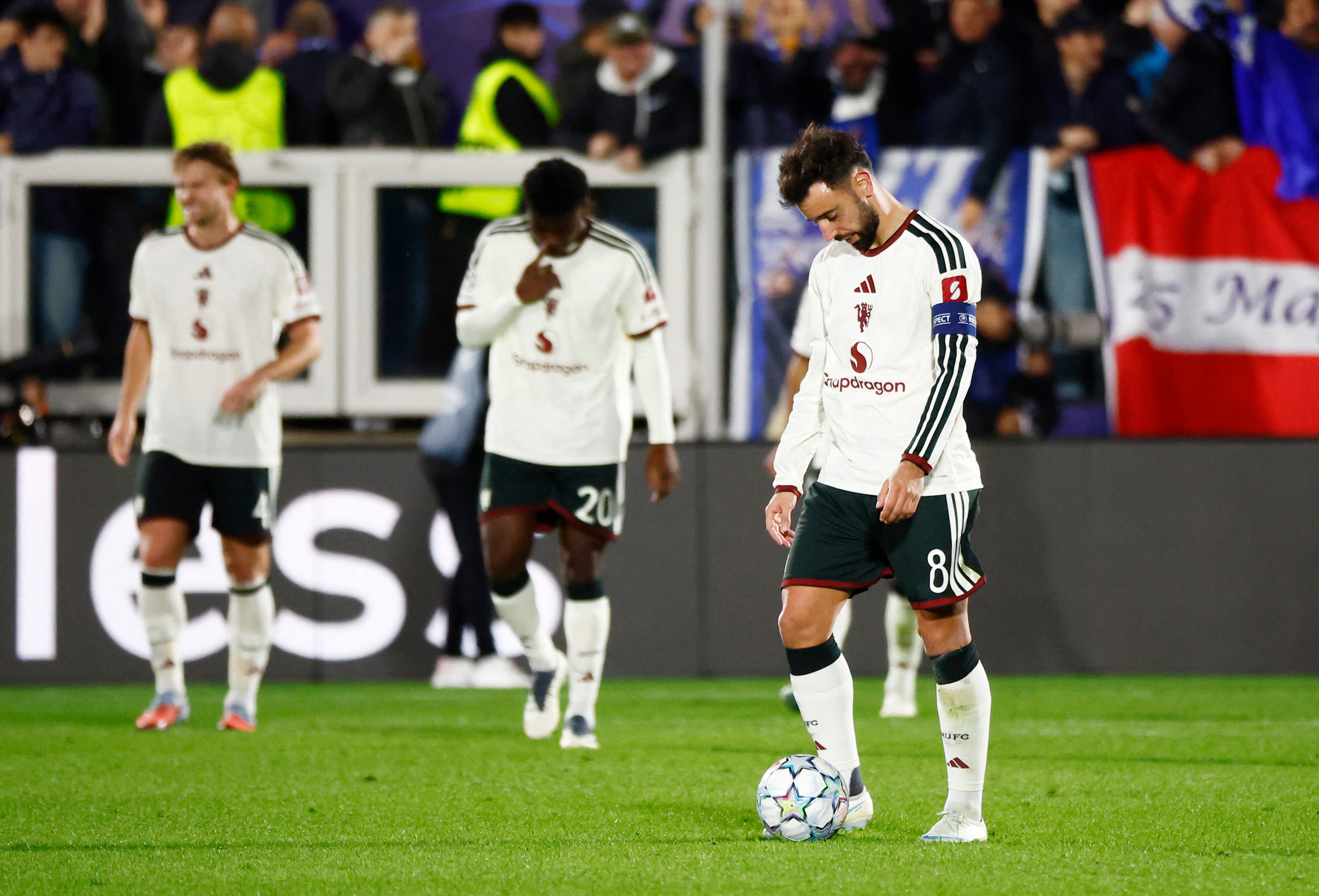 La decepción de Bruno Fernandes (REUTERS/Alessandro Garofalo)