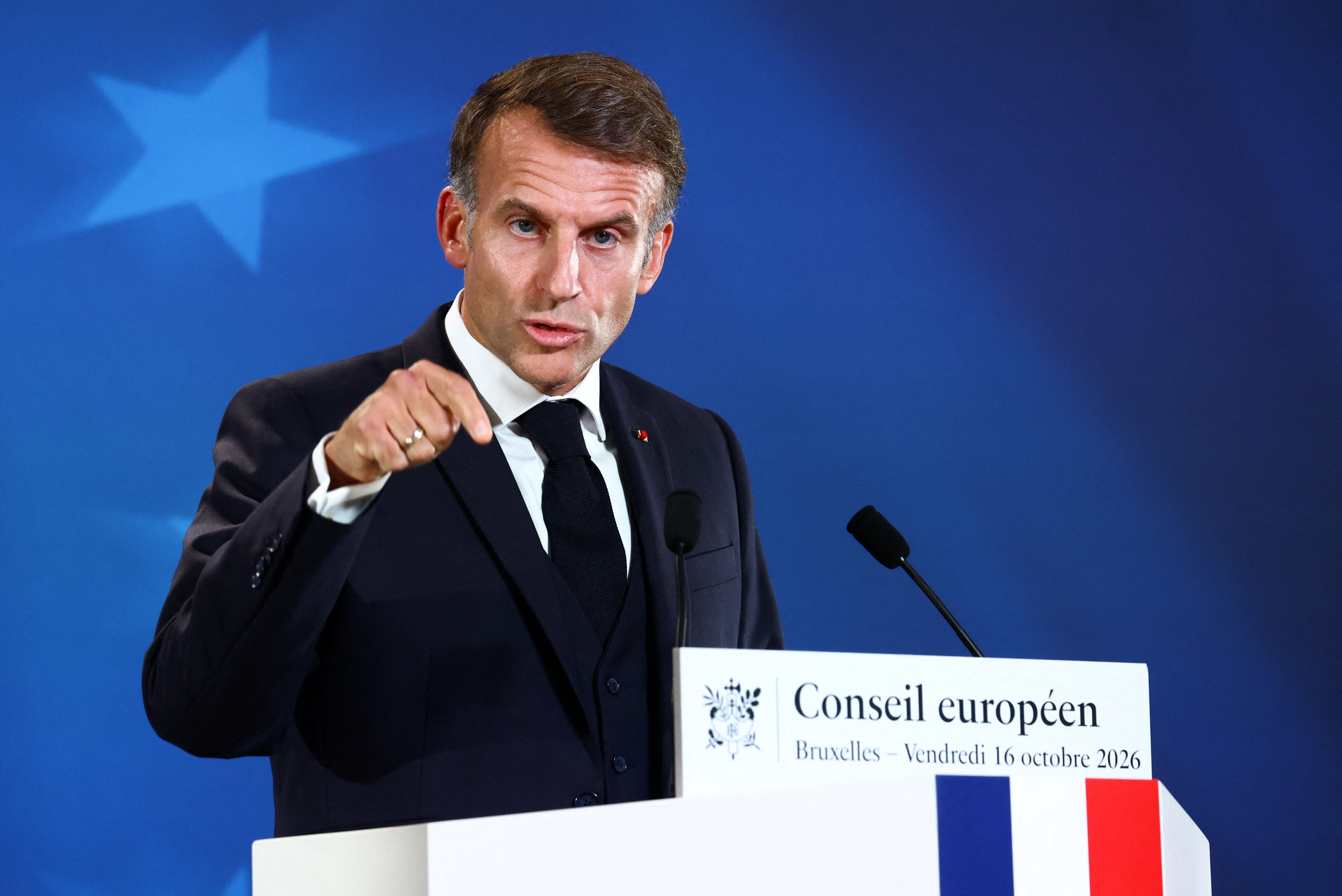 Macron reconoció “fallas de previsión e inteligencia” tras las violentas protestas en Francia que dejaron 2.400 detenidos (REUTERS)