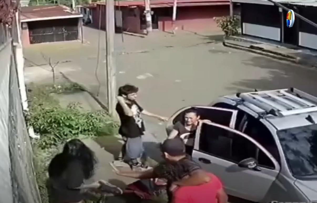 La información preliminar contempla el presunto robo de una bicicleta como posible detonante del enfrentamiento. (Cortesía: Redes sociales)