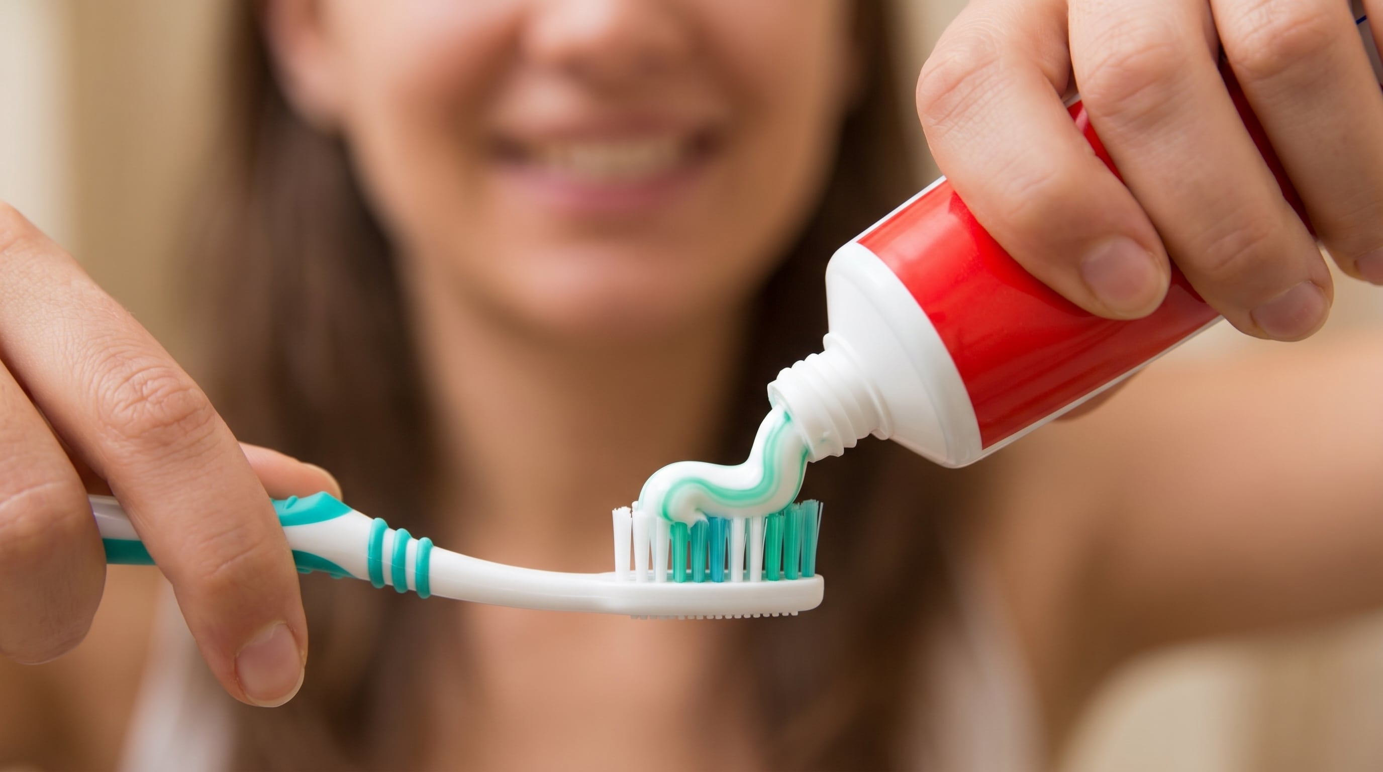 La guía de Harvard sugiere realizar una revisión odontológica cada seis meses y cepillarse los dientes al menos dos veces al día (Imagen Ilustrativa Infobae)