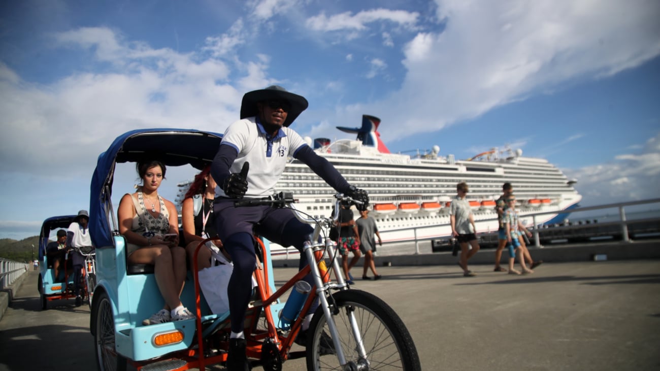 República Dominicana registró la llegada de 16,287 visitantes en una sola jornada tras el atraco simultáneo de cuatro cruceros. (Cortesía: Presidencia de la República Dominicana)