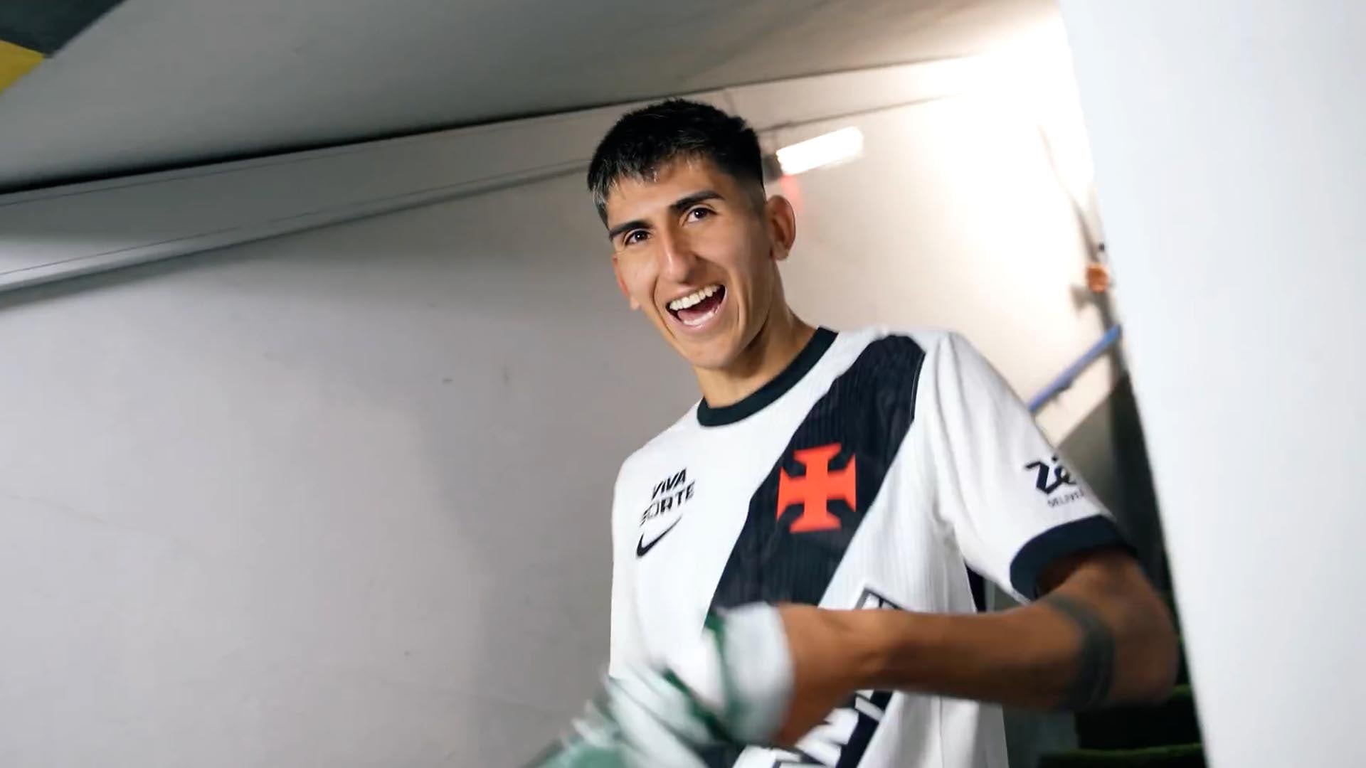 Pipa Lescano, el otro argentino que pisa fuerte en el vestuario del Vasco