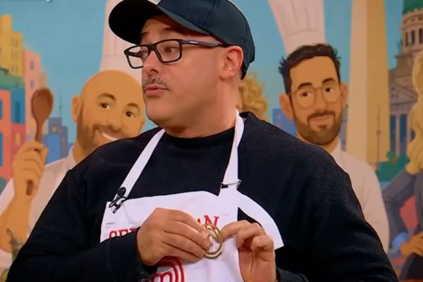 Tortillas rellenas y un semáforo bajo presión: quiénes obtuvieron las primeras medallas en MasterChef Celebrity