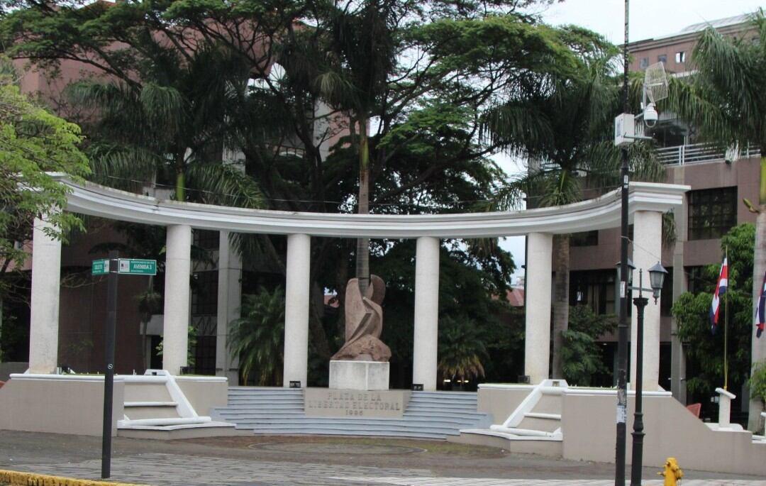 Funcionarios del Tribunal Supremo de Elecciones recorrerán comunidades indígenas de Talamanca, Limón y Turrialba para ofrecer servicios de registro civil e identificación. / (TSE)