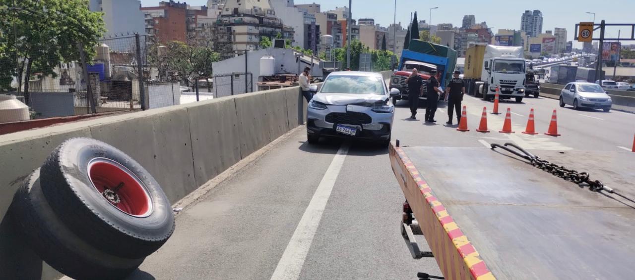 Un patrullero atropelló a una adolescente de 13 años en Paternal
