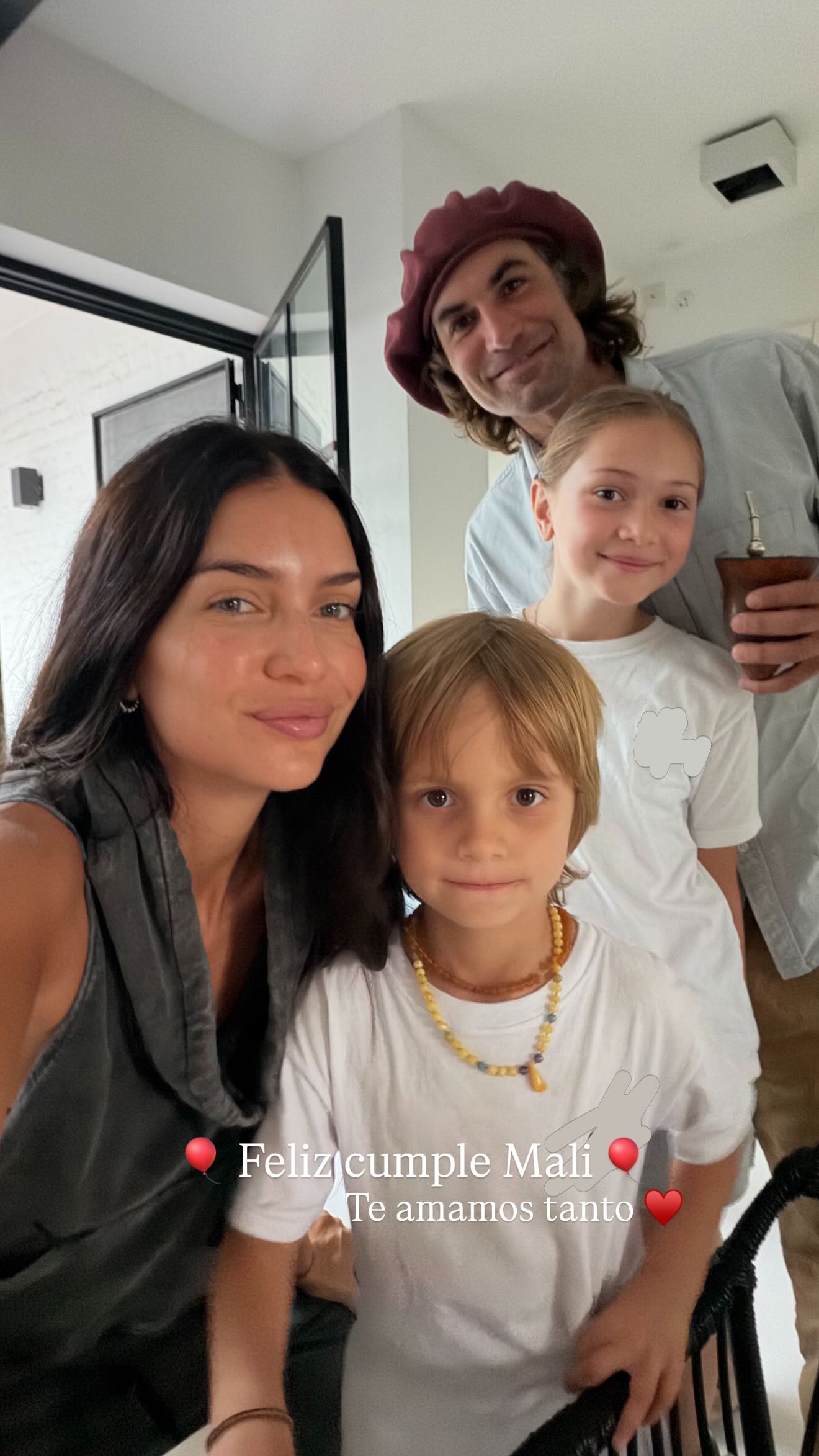 La pareja priorizó el vínculo familiar con sus hijos Malaika y Viggo a lo largo del tiempo de distanciamiento